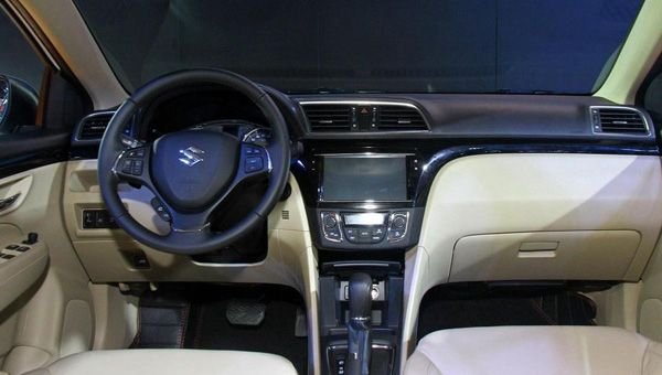 Suzuki показали обновленный седан Alivio Pro в Китае (1).jpg