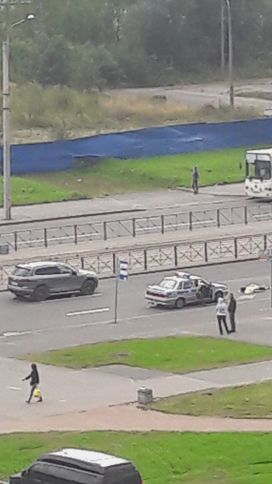 В Петербурге иномарка насмерть сбила женщину на переходе (3).jpg