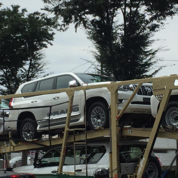 Шпионские фото Toyota Land Cruiser Prado 2018