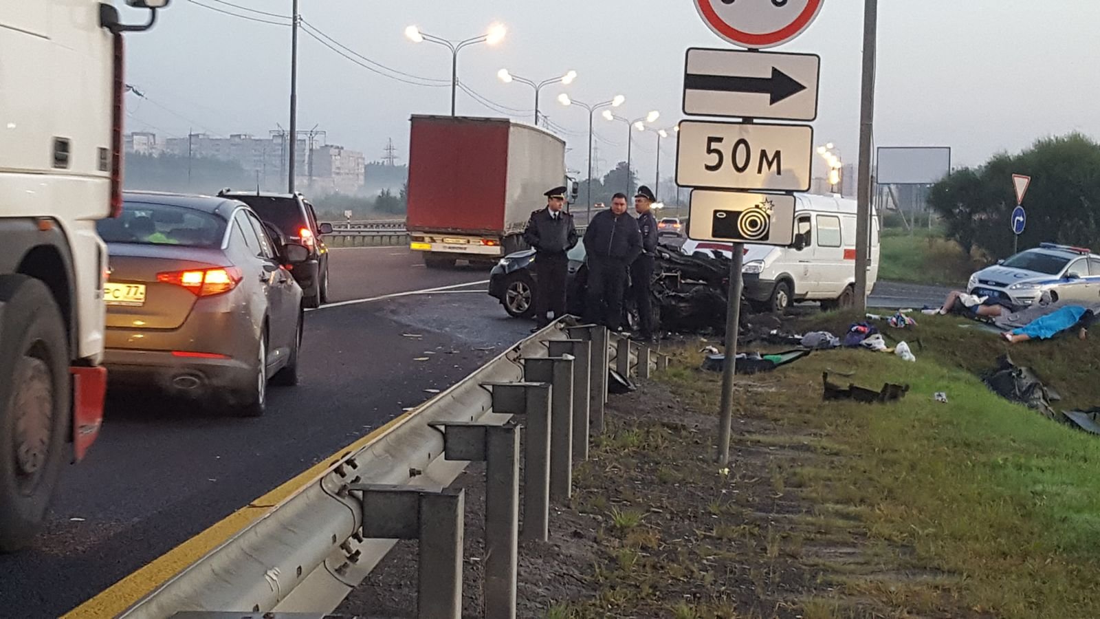Четыре человека погибли в двойном ДТП в Подмосковье (4).jpg