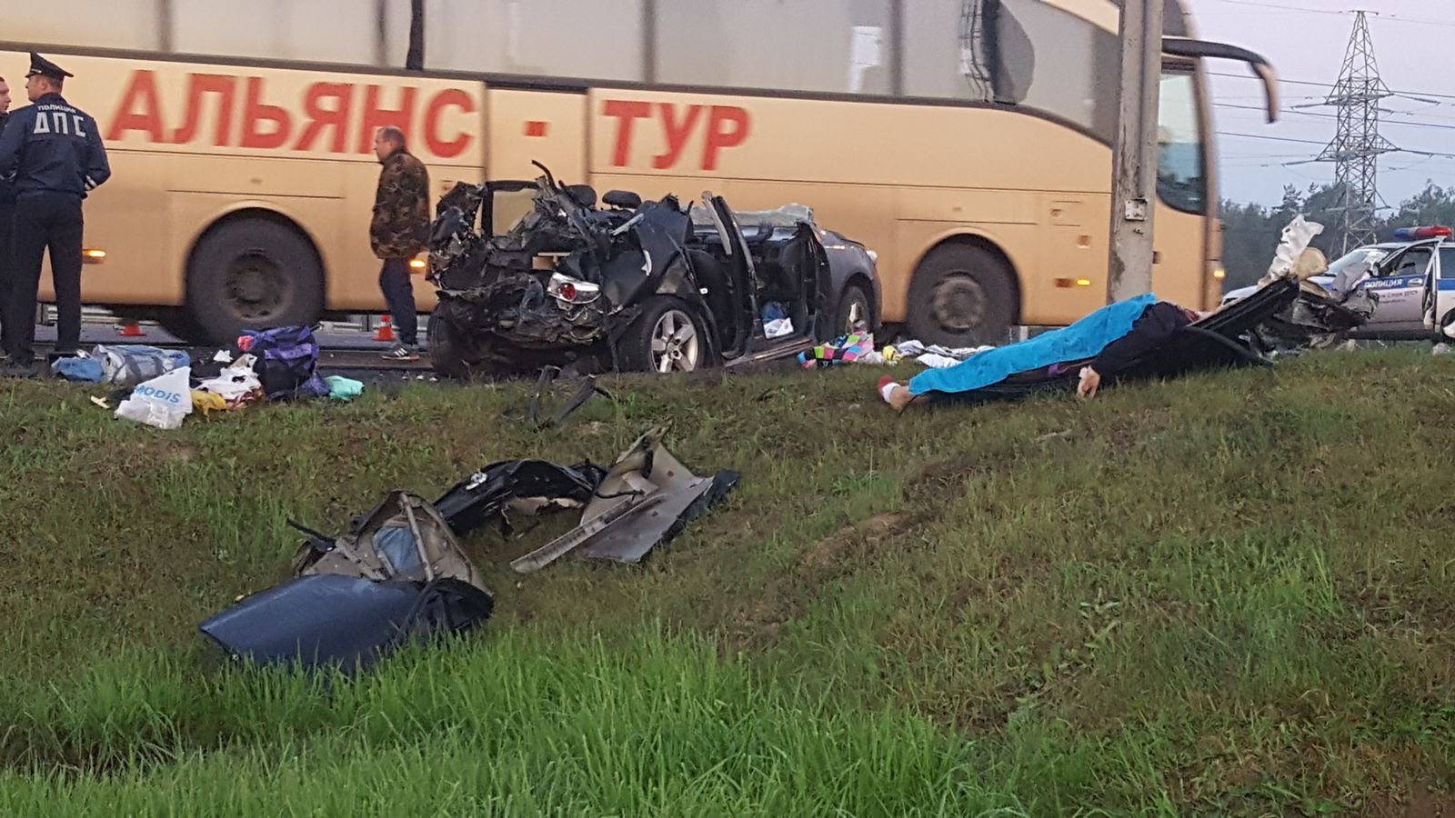 Четыре человека погибли в двойном ДТП в Подмосковье (2).jpg