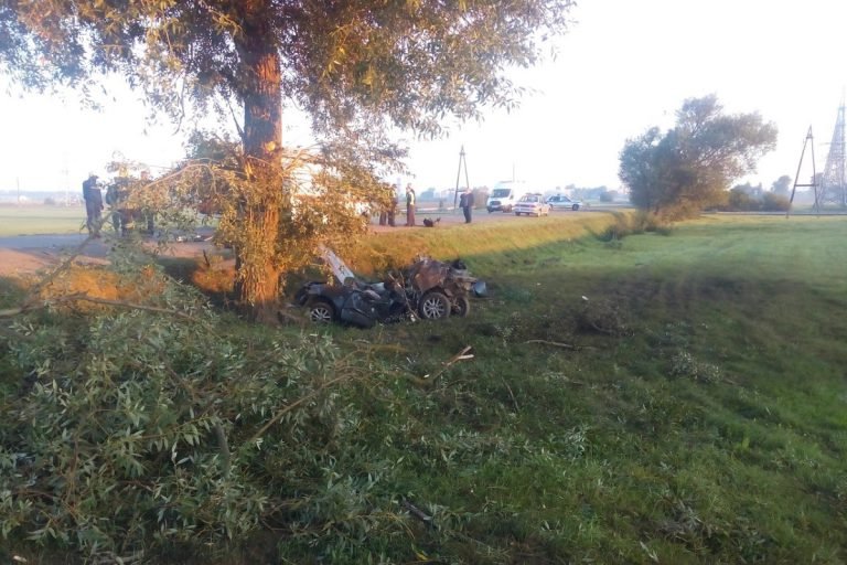 В «пьяном» ДТП в Твери погибли два человека (2).jpg