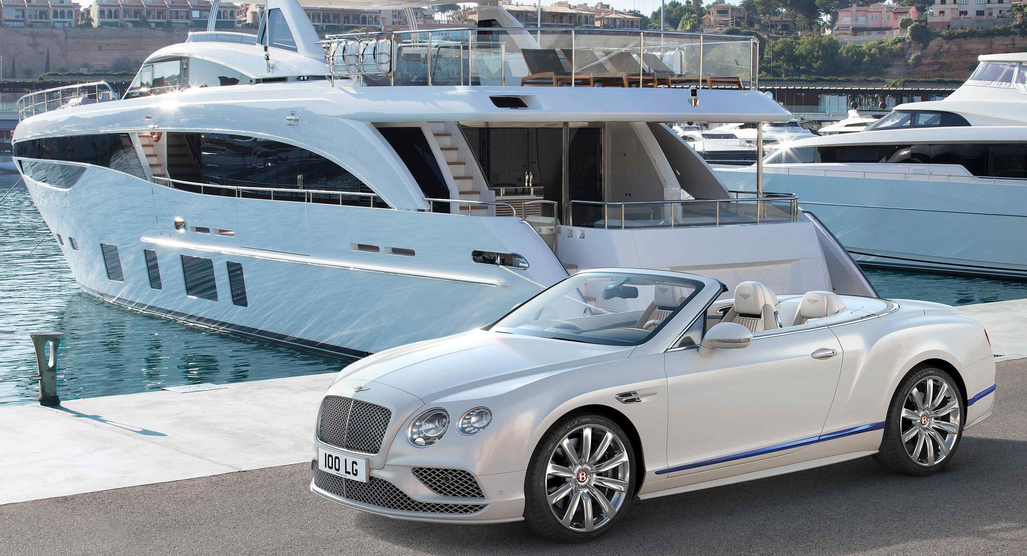 Bentley Continental GTC Galene Edition стилизованный под яхту.