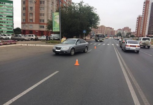 Иномарка сбила девушку на переходе в Оренбурге.jpg