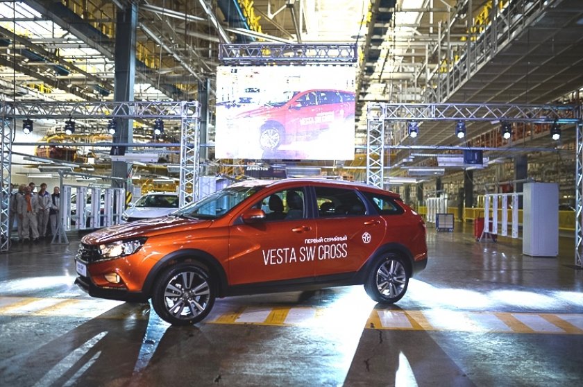 11 сентбяря 2017 г. стартовало производство LADA Vesta SW и LADA Vesta SW Cross1.jpg