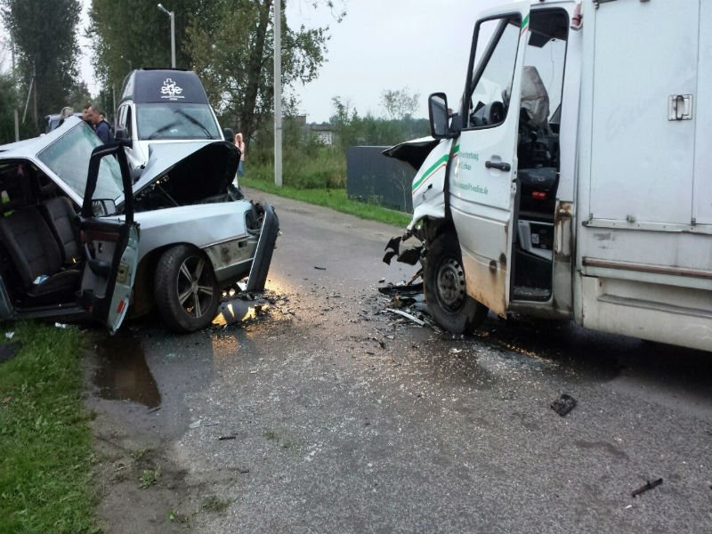 Водитель Audi погиб в лобовом ДТП в Калининградской области (3).jpg