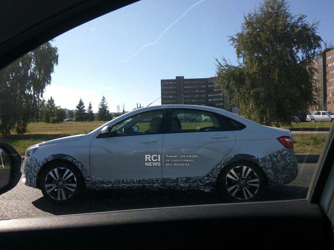 LADA Vesta SE Cross на тестах в Тольятти