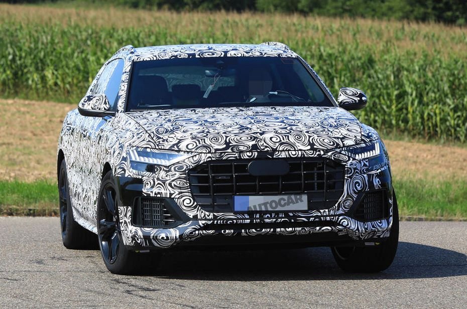 Audi SQ8 вид спереди.jpg