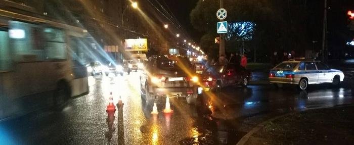 Три женщины пострадали в ДТП с двумя иномарками в Вологде (1).jpg
