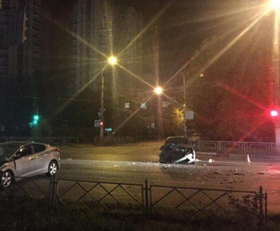 Семь человек, включая детей, пострадали в ночном ДТП в Иванове (2).jpg