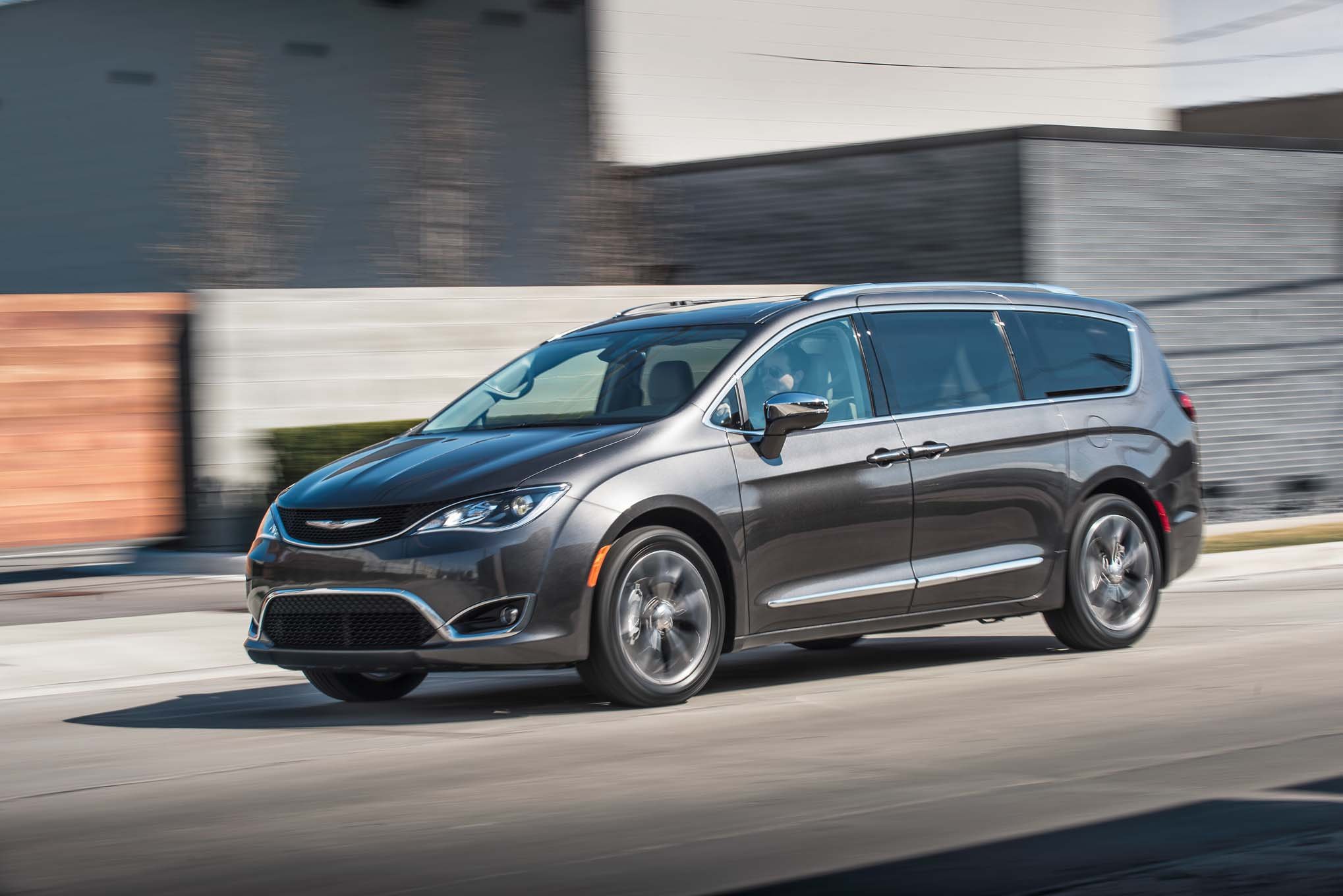2017-Chrysler-Pacifica