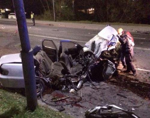 Два человека погибли в ночном ДТП с двумя «Тойотами» на Камчатке