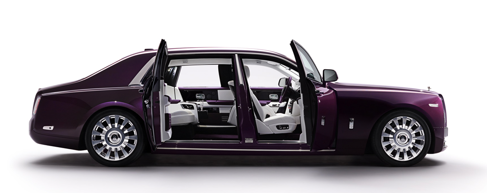 Топ-5 новых авто, которые может купить себе любой российский миллионер Rolls-Royce Phantom VIII