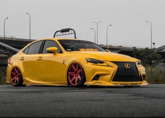 Тюнеры из Америки преобразили Lexus IS