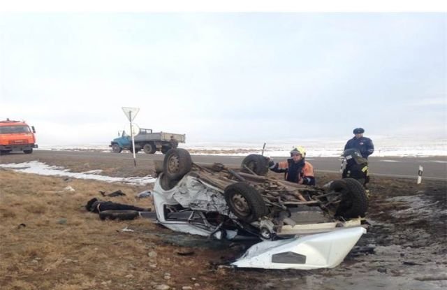В ДТП в Туве погибли трое взрослых и ребенок (2)