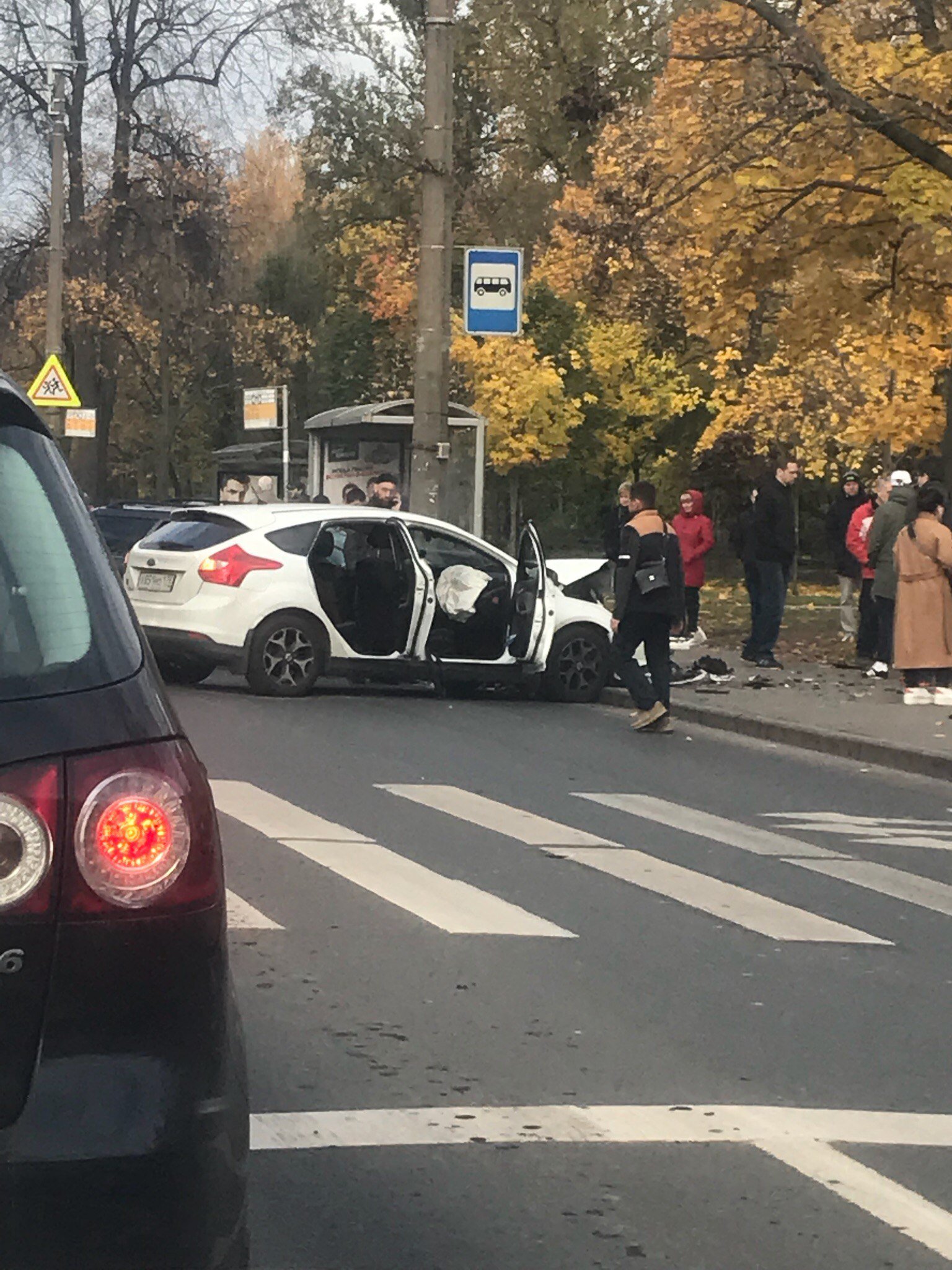 Серьезное ДТП на Маршала Захарова в Петербурге (2)