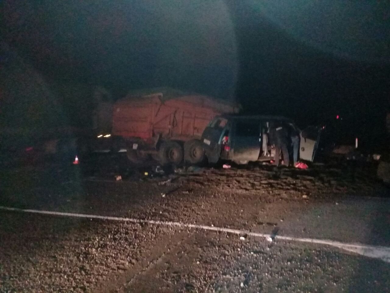 Три человека погибли в ДТП с трактором под Оренбургом (2)
