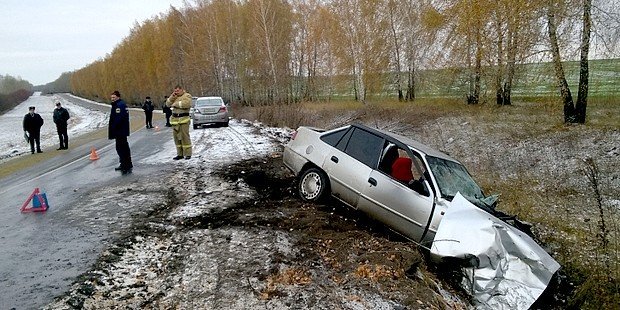 Пять человек пострадали в ДТП с КамАЗом в Курской области (3)