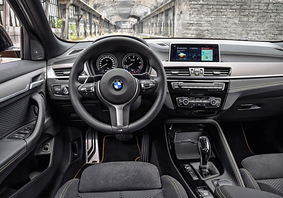 BMW X2 салон