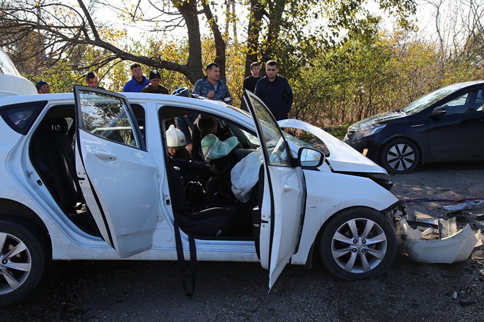 ДТП в Крыму: погибший ребенок и 10 пострадавших ДТП в Крыму погибший ребенок и 10 пострадавший (3)
