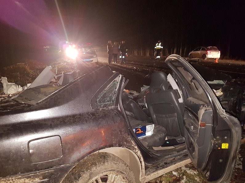 Водитель Volvo погиб в ДТП с КамАЗом под Уфой Водитель Volvo погиб в ДТП с КамАЗом под Уфой (2)