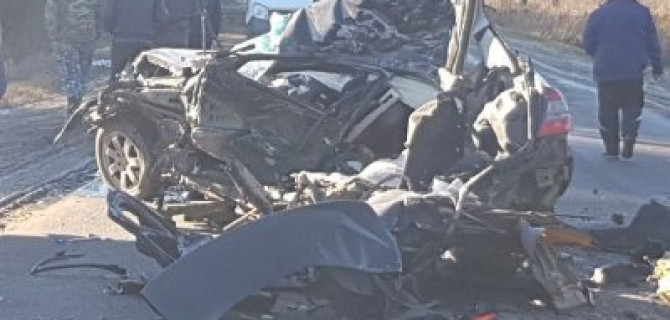 Под Владимиром столкнулись фура и Mercedes – погиб водитель легковушки