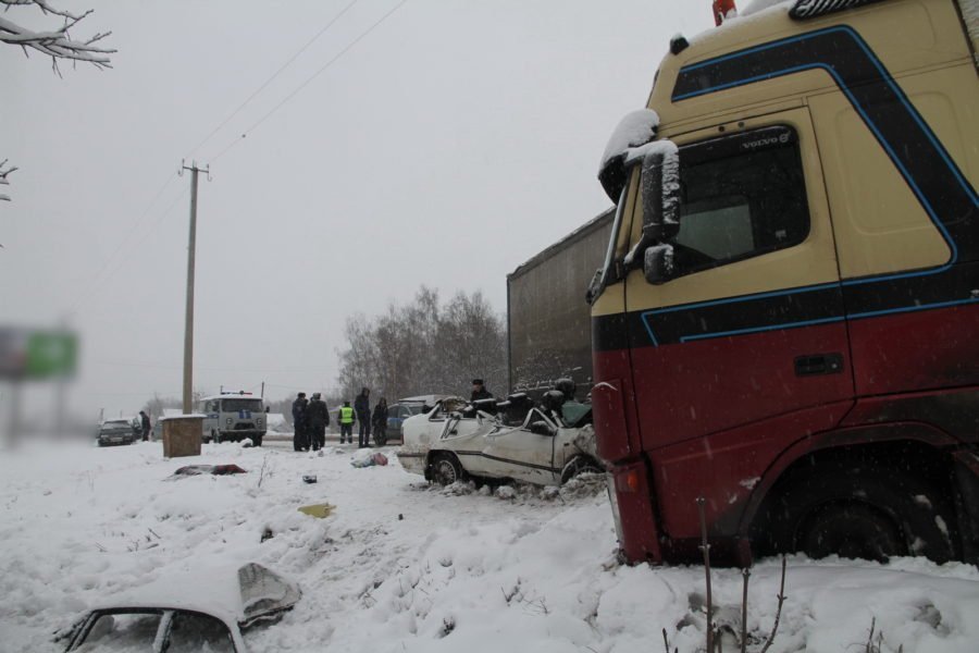 8-летняя девочка погибла в ДТП с фурой в Костроме (6)