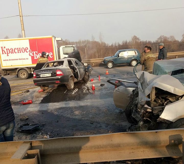 Два человека погибли в лобовом ДТП в Уфе Два человека погибли в лобовом ДТП в Уфе (2)