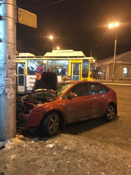 Жители Мурманска избили водителя, насмерть сбившего женщину Жители Мурманска избили водителя, насмерть сбившего женщину (1)