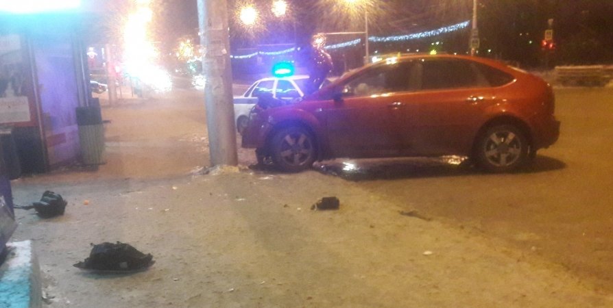 Жители Мурманска избили водителя, насмерть сбившего женщину Жители Мурманска избили водителя, насмерть сбившего женщину (3)