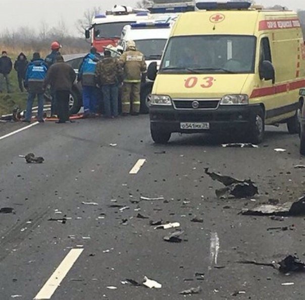 Под Черняховском Honda врезалась в фуру погибла женщина (1)