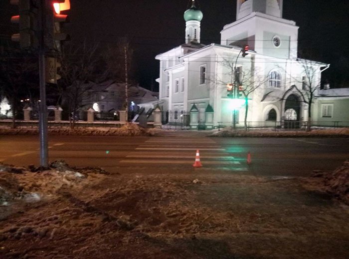 В Вологде водитель иномарки сбил девушку на переходе