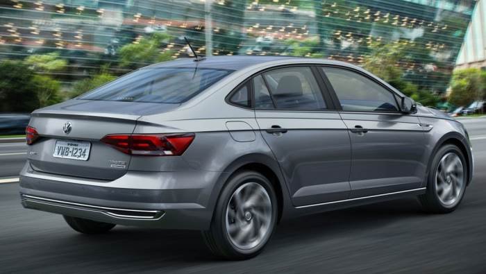 Седан Volkswagen Polo 2018 сзади