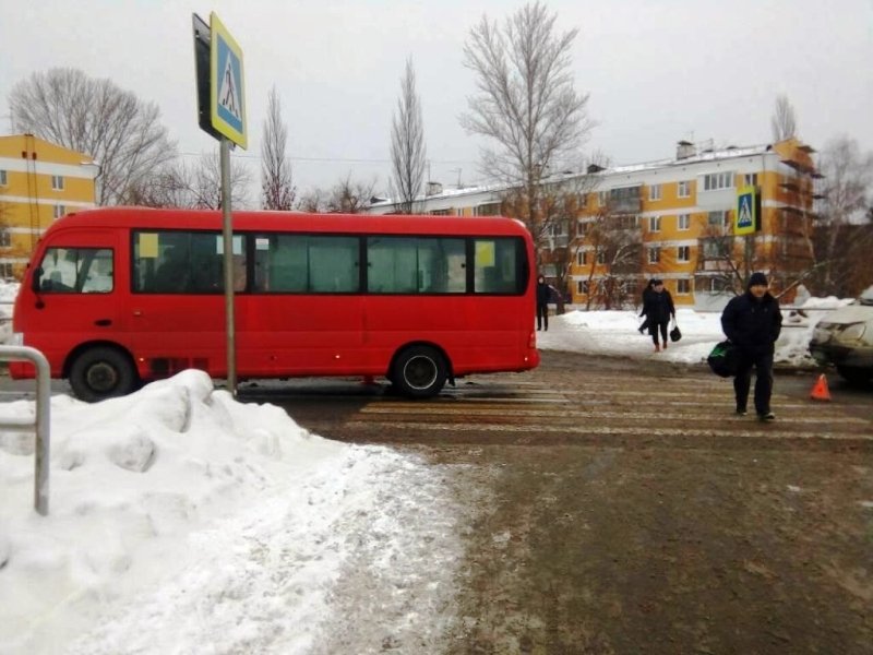 В Самаре маршрутка сбила мальчика на переходе (2)