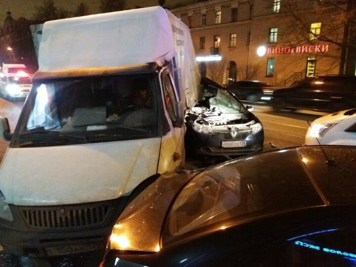В Петербурге в ДТП на Энгельса погиб человек (1)