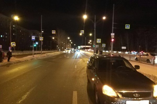 В Екатеринбурге автомобиль сбил 11-летнего мальчика на переходе