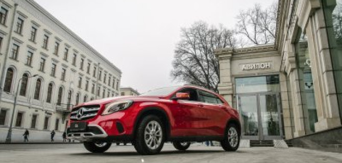 В АВИЛОН «Мерседес-Бенц»  ключи вручают звезды!