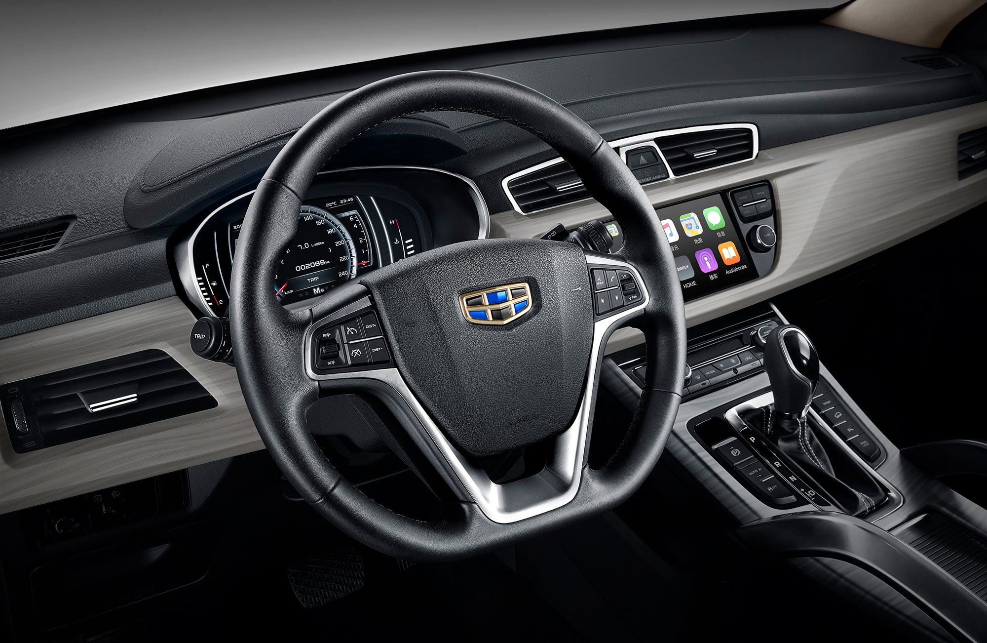 Какие комплектации получил кроссовер Geely Atlas для российского рынка Geely Atlas руль