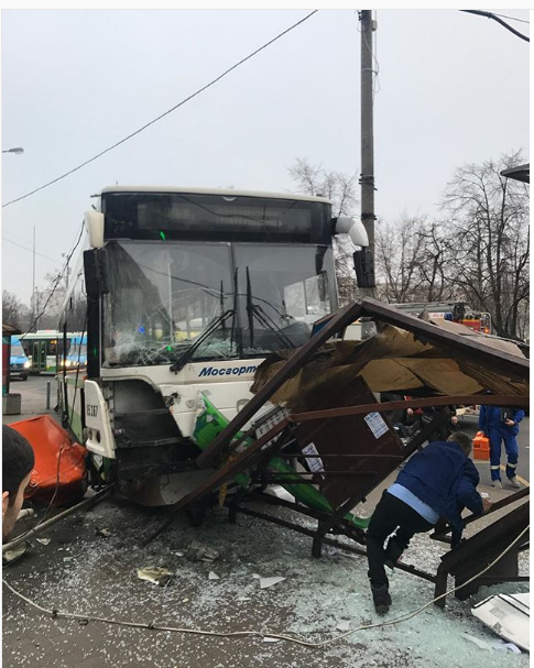 В Москве произошло очередное ДТП с автобусом В Москве произошло очередное ДТП с автобусом