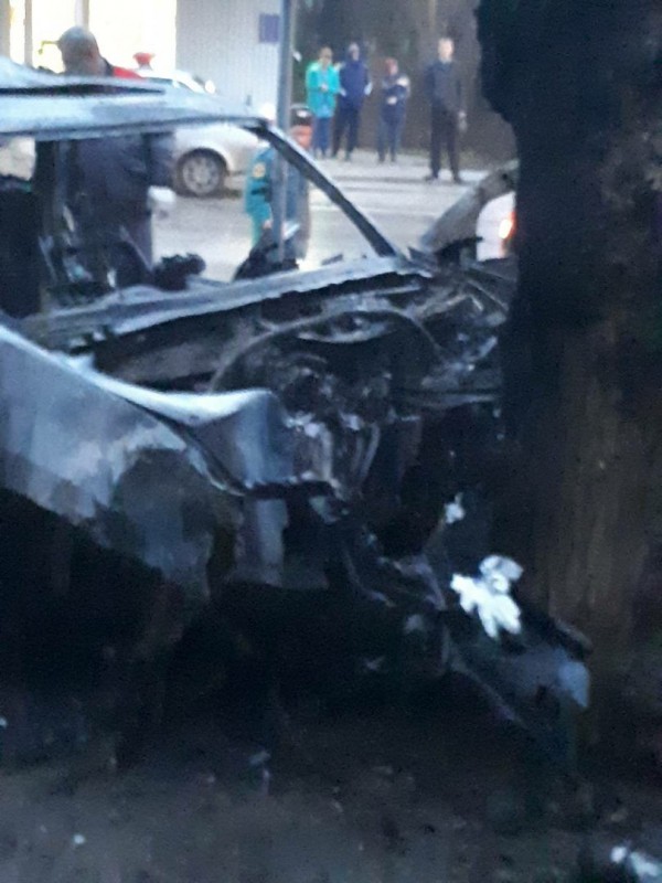 Водитель иномарки погиб в ДТП в Крыму Водитель иномарки погиб в ДТП в Крыму (2)