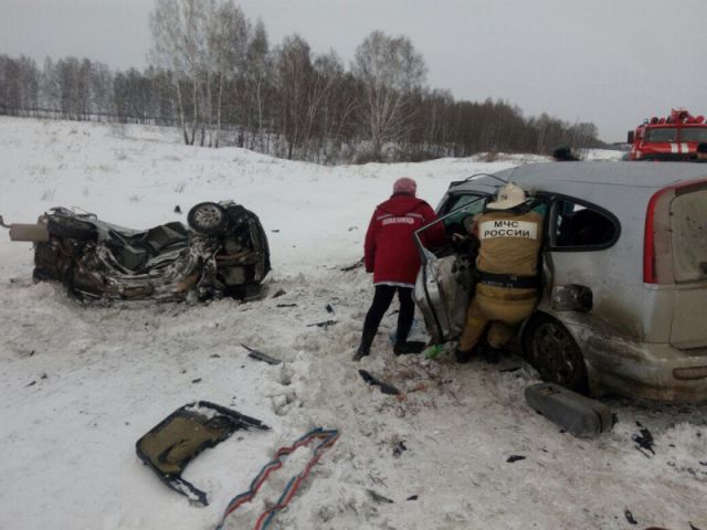 Шесть человек погибли в ДТП под Новосибирском (1)