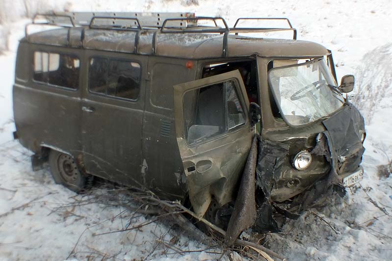 В массовом ДТП на въезде в Курган погибла женщина В массовом ДТП на въезде в Курган погибла женщина (1)