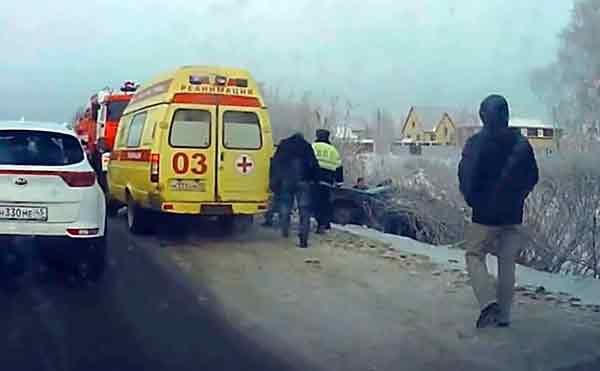 В массовом ДТП на въезде в Курган погибла женщина В массовом ДТП на въезде в Курган погибла женщина (2)