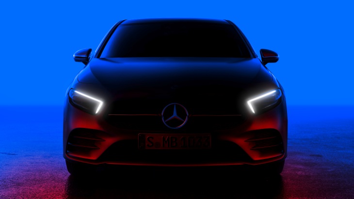 Официальный тизер Mercedes-Benz A-Class