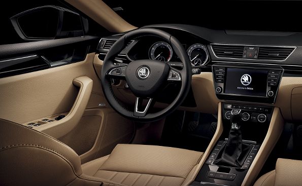 Обзор Škoda Superb и почему ее стоит приобрести