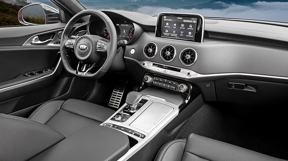 KIA Stinger салон