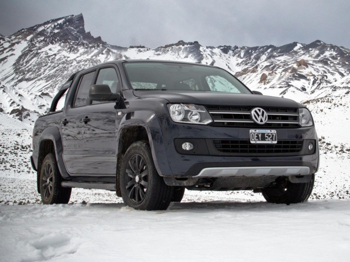 Volkswagen Amarok Dark Label 1