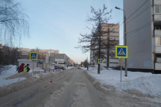 В Ярославле иномарка сбила 10-летнюю девочку на переходе В Ярославле иномарка сбила 10-летнюю девочку на переходе