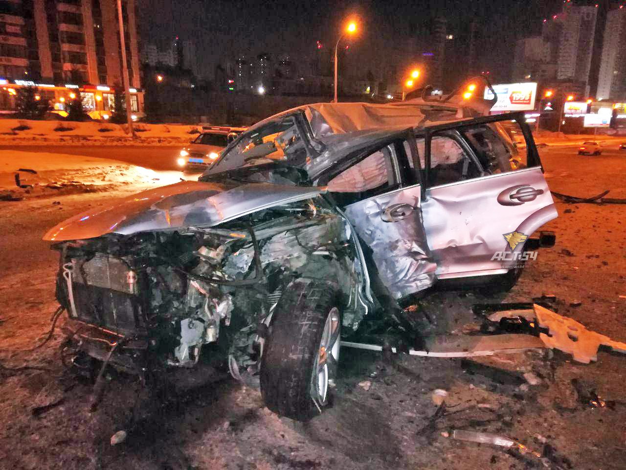 Девушка погибла в ДТП в Новосибирске Девушка погибла в ДТП в Новосибирске
