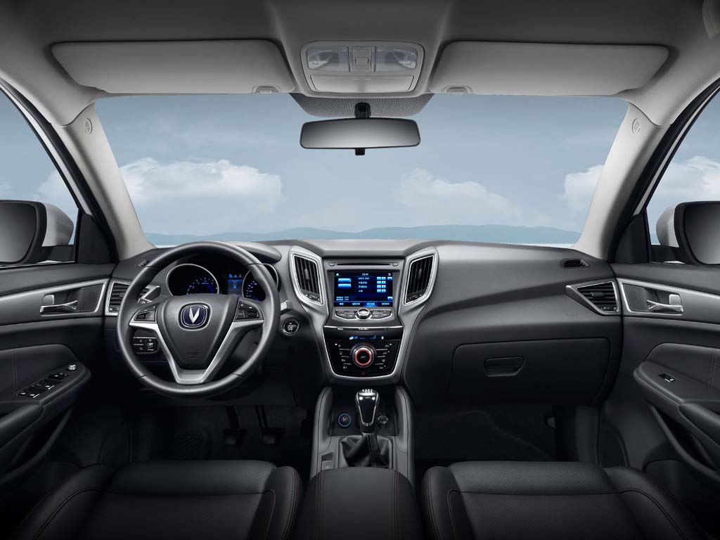 Changan подтвердил начало сборки кроссовера CS75 в России changan-cs75-7